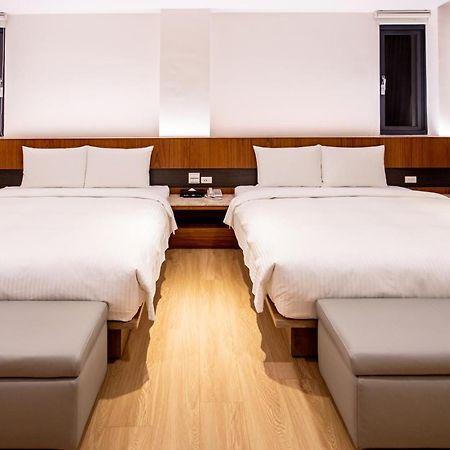 Beauty Avenue Inn Kaohsiung Exterior foto